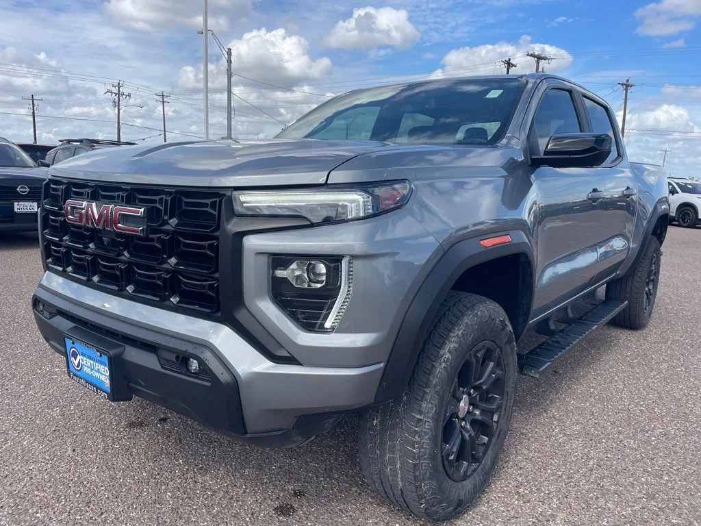 Used 2024 Gray GMC Elevation image 5