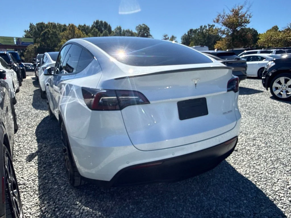 Used 2022 White Tesla Performance image 5