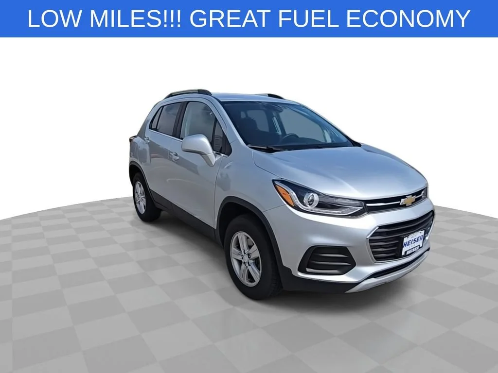 Used 2020 Chevrolet Trax LT with VIN 3GNCJPSB3LL159837 for sale in West Bend, WI