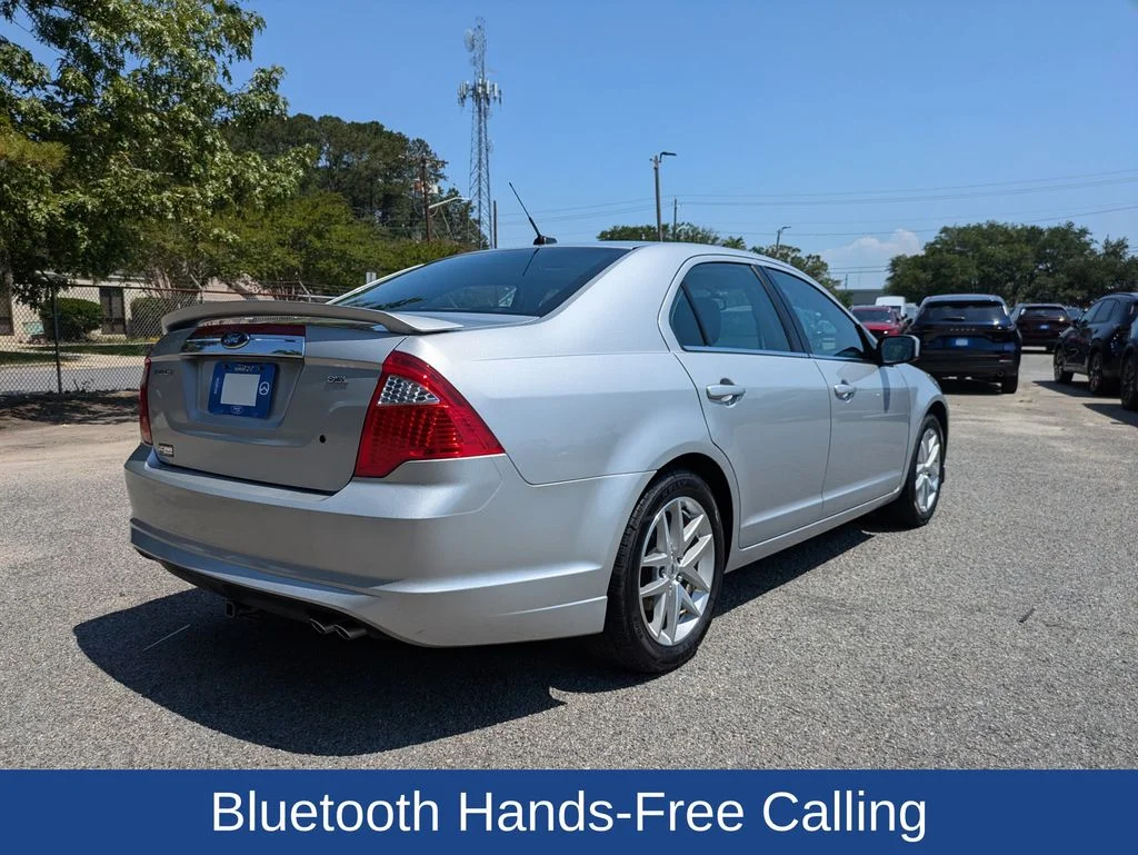 Used 2010 Brilliant Silver Metallic Ford SEL image 4