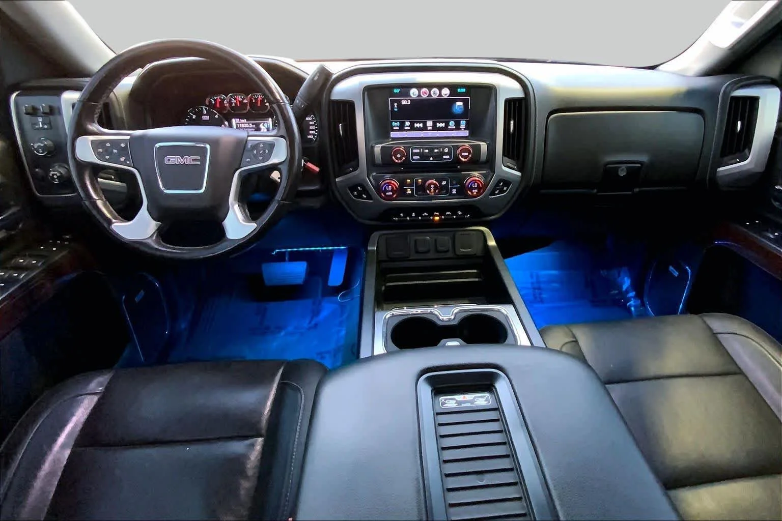 Used 2018 Onyx Black GMC SLT image 15