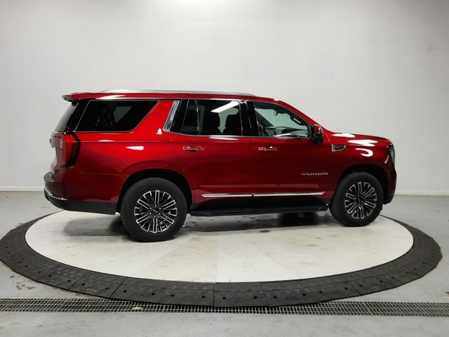 Used 2025 Red GMC Elevation image 9
