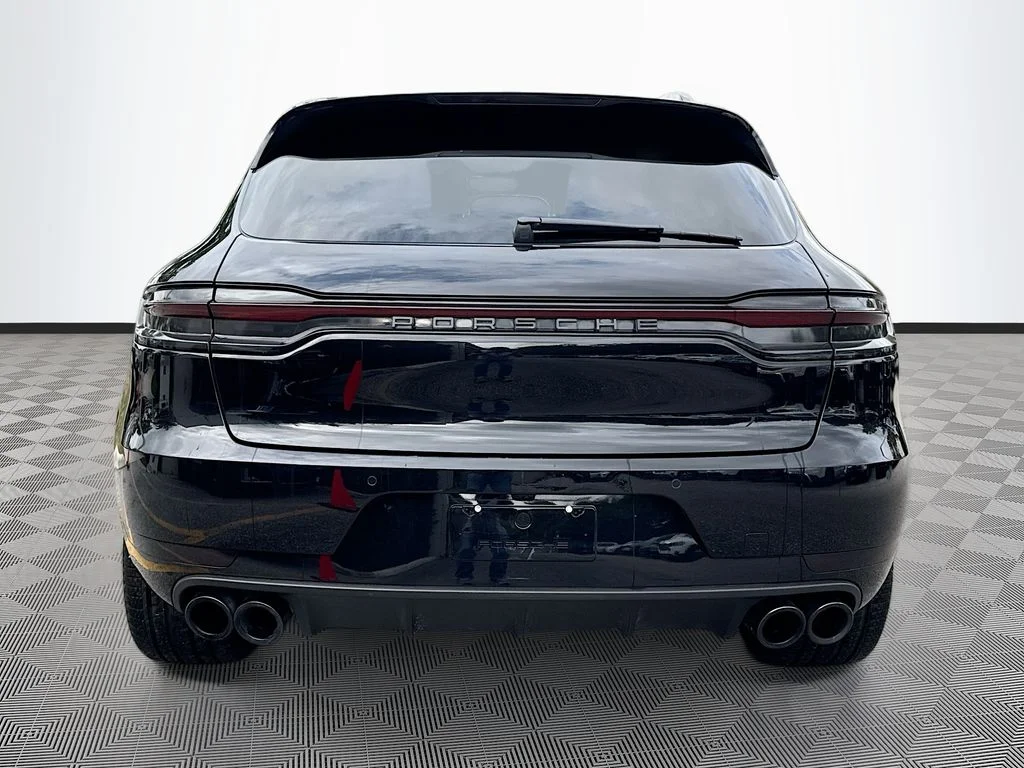 Used 2021  Porsche S image 7