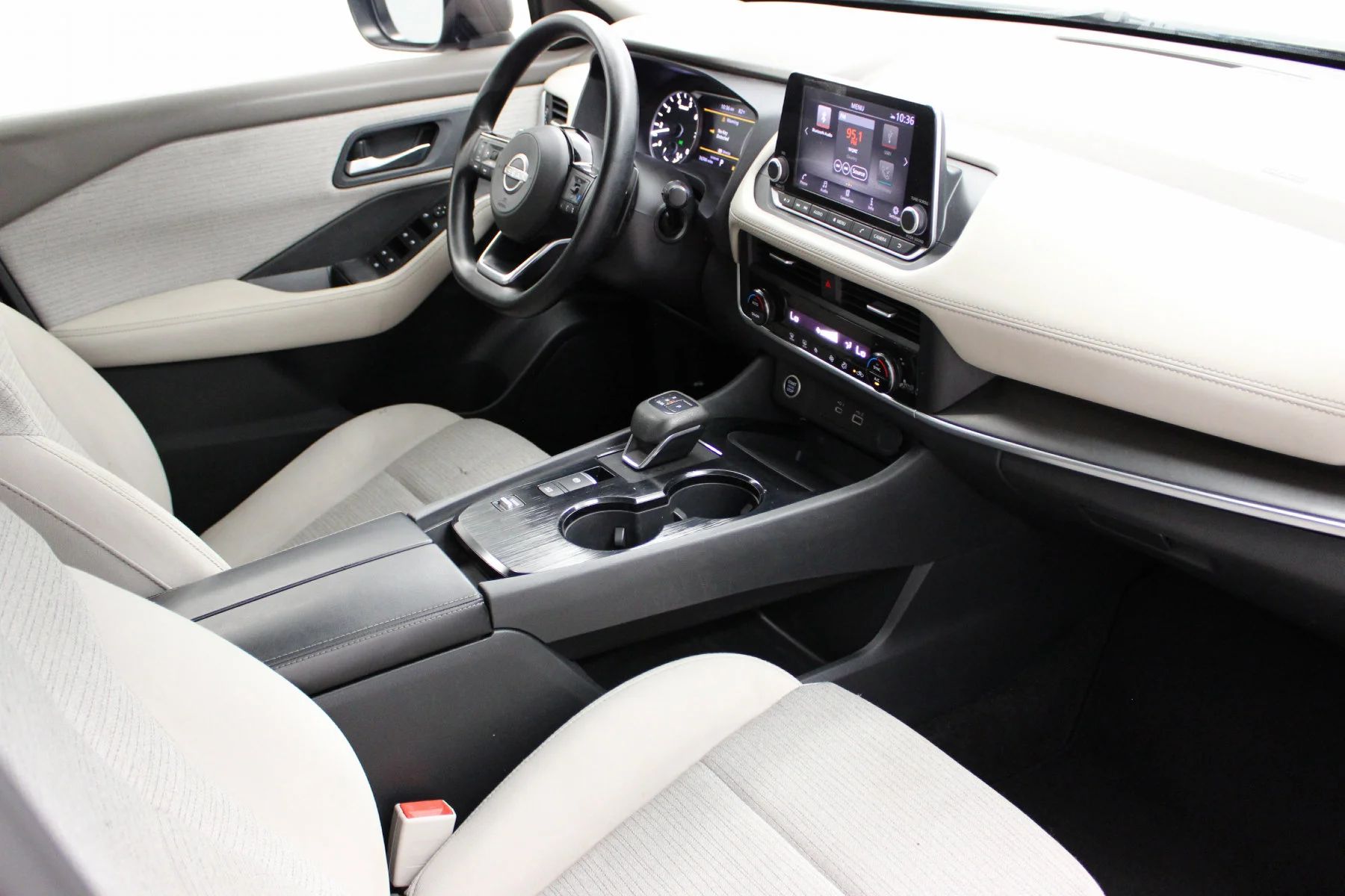 Used 2023 Super Black Nissan FWD SV image 28