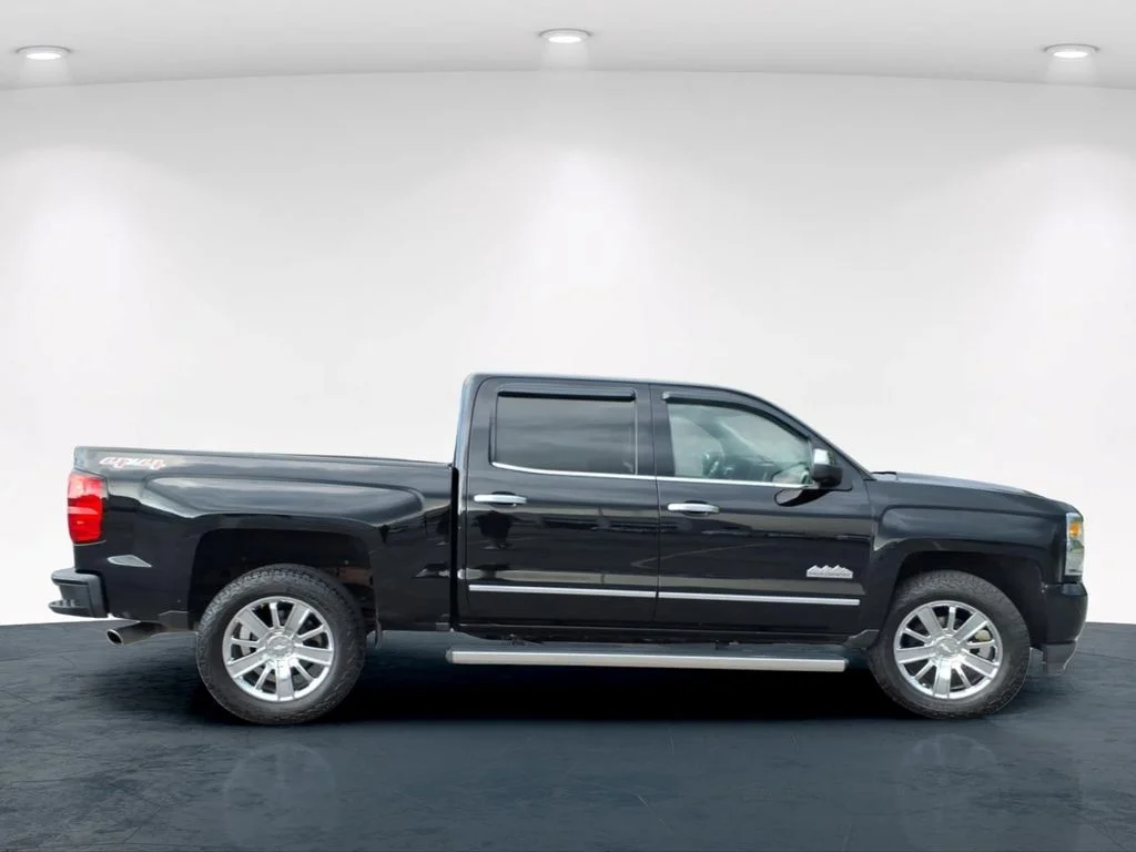 Used 2017 Black Chevrolet High Country image 5