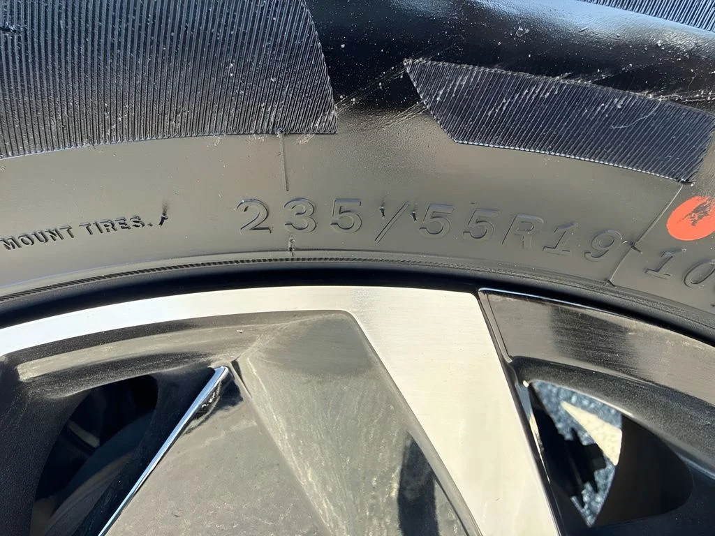 Used 2023 Blue Hyundai SE image 27