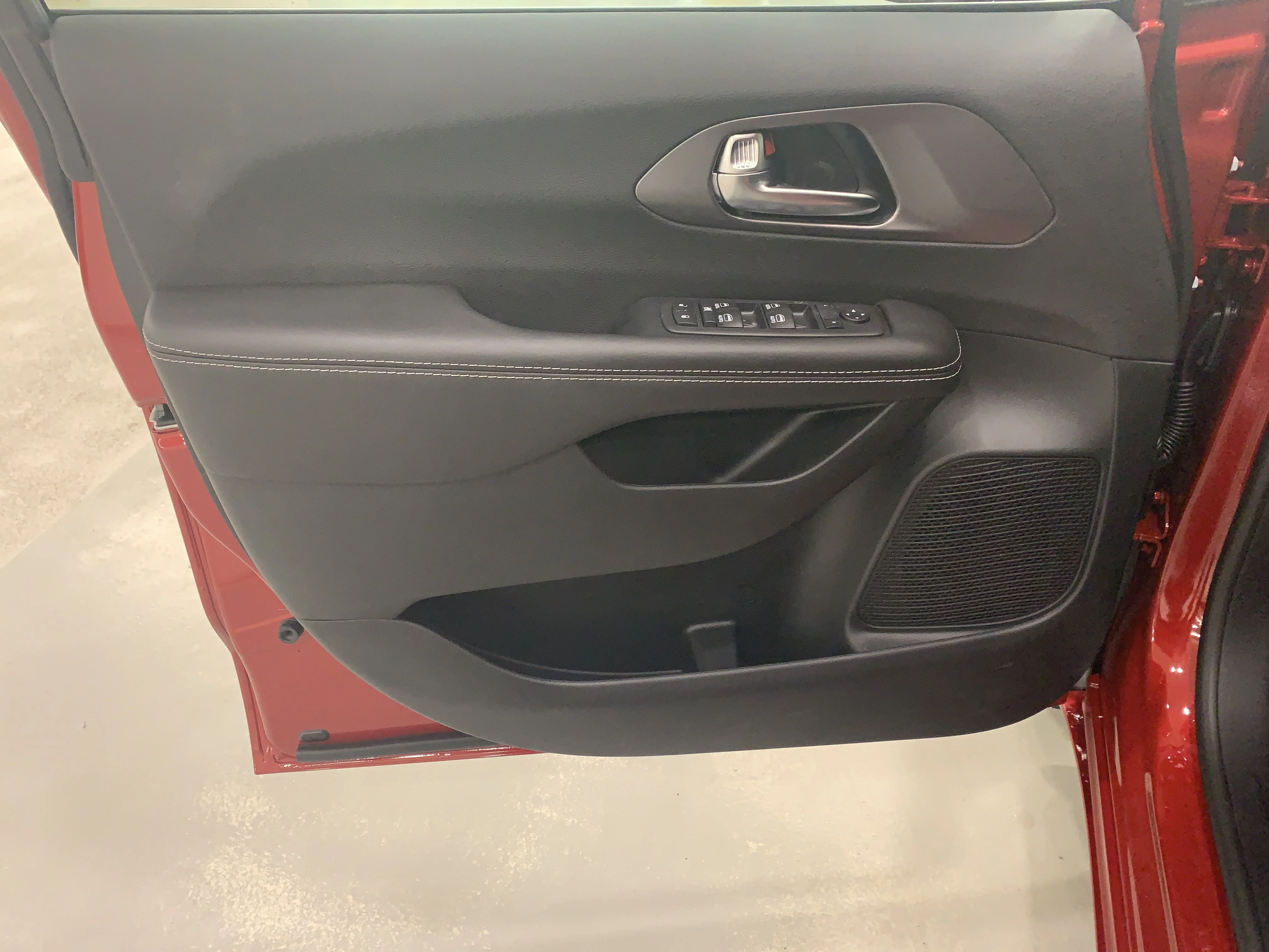 New 2026 RED HOT PEARL Chrysler SXT image 14