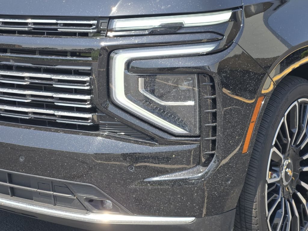 Used 2025 Black Chevrolet High Country image 10
