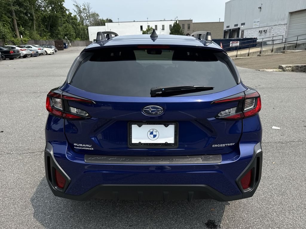 Used 2025 Sapphire Blue Pearl Subaru Limited image 23