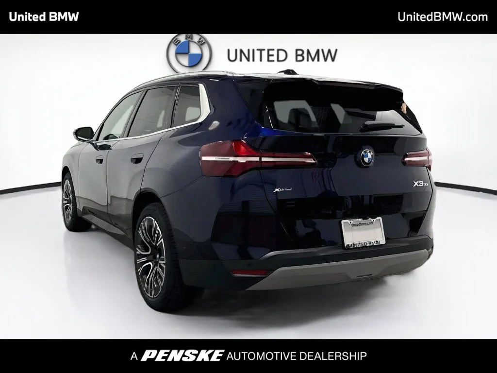 New 2026 Tanzanite Blue II Metallic BMW 30 xDrive image 7