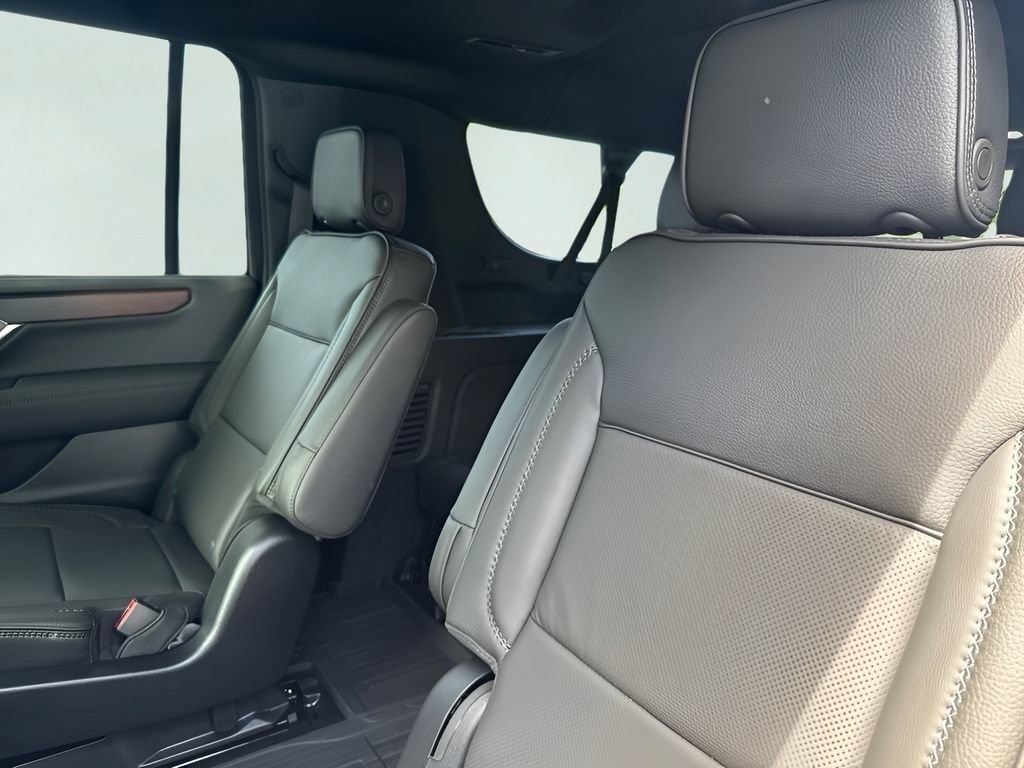 2026 GMC Yukon XL Denali - Photo 23