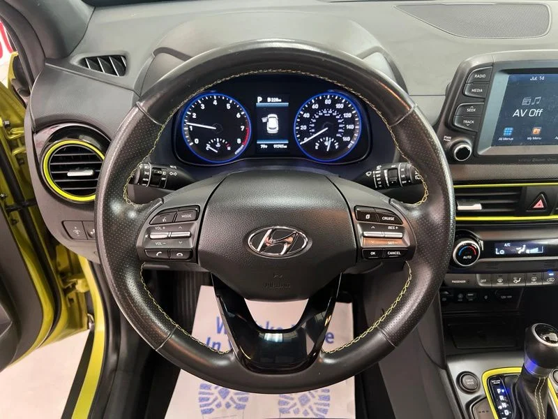 Used 2020 Green Hyundai Limited image 26