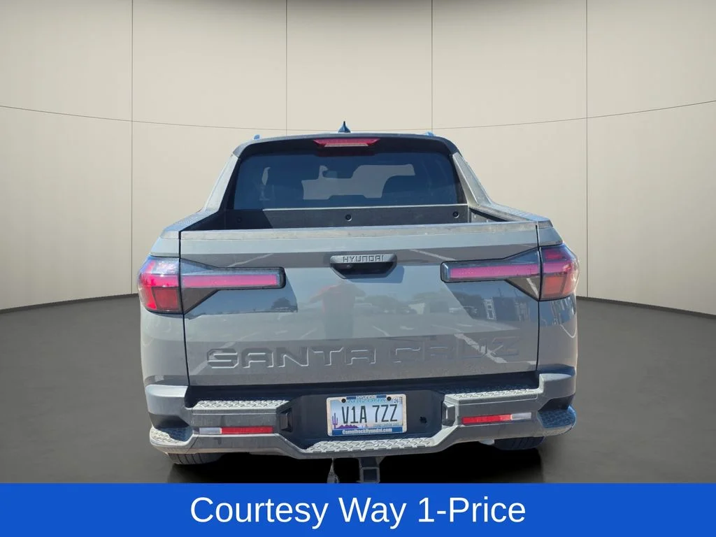 Used 2025 Gray Hyundai SEL image 8