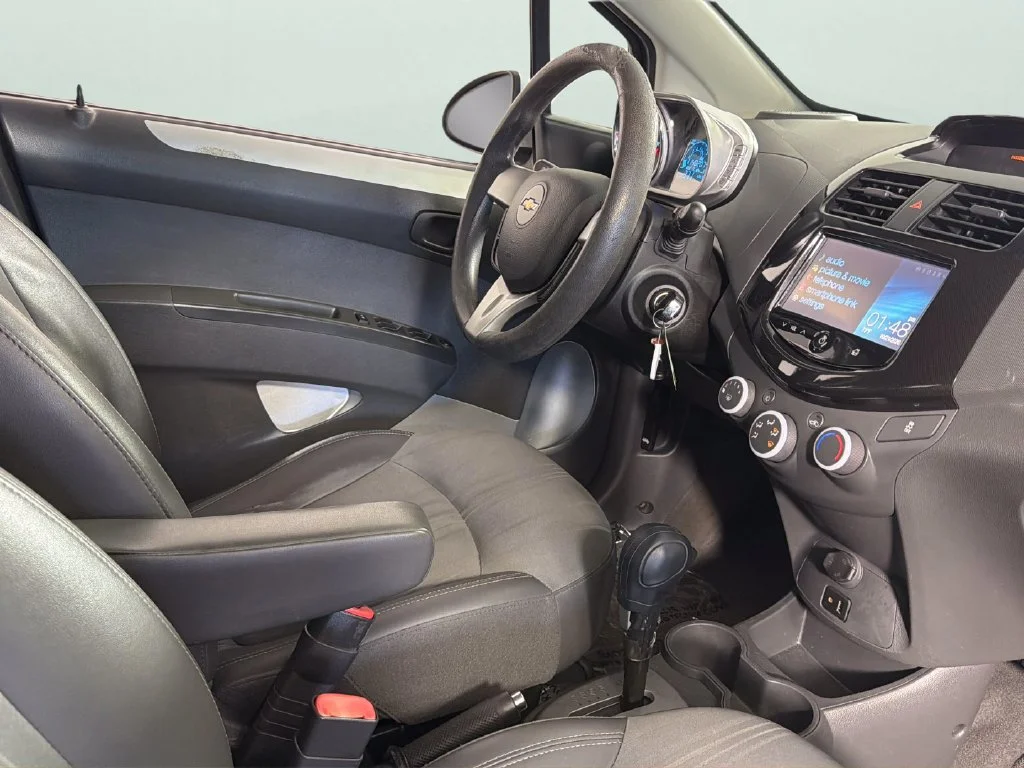 Used 2015 SILVER ICE Chevrolet LT image 34
