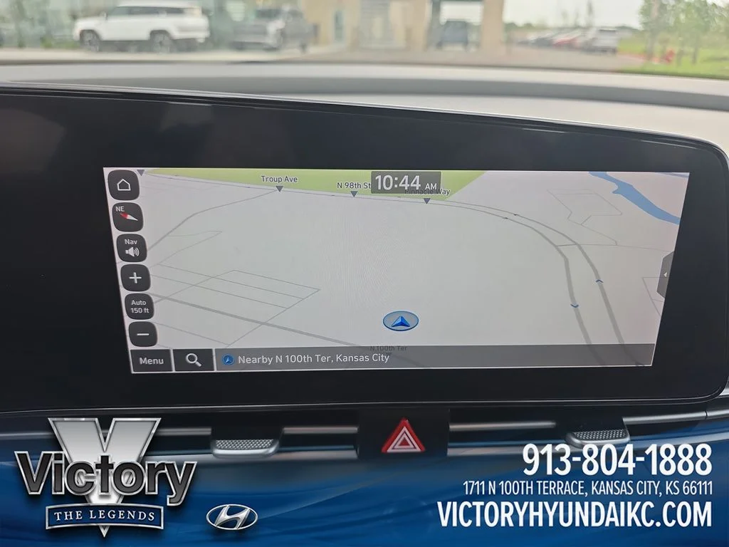 Used 2024 Black Hyundai SEL image 19