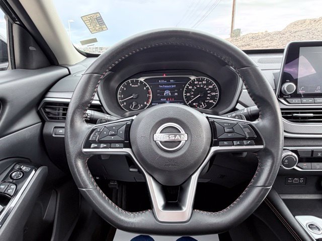 2025 Nissan Altima SR - Photo 9