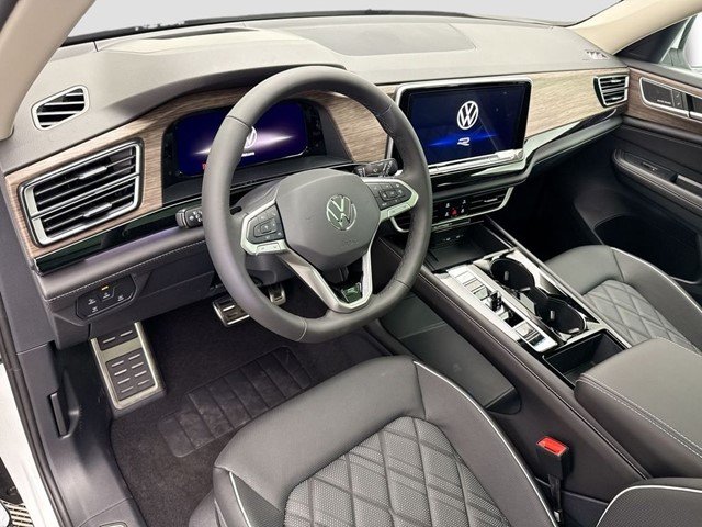 New 2026 Opal White Pearl Volkswagen 2.0T SEL Premium R-Line image 9
