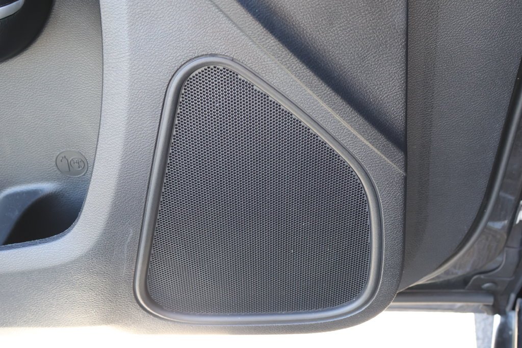 2023 Chrysler 300 S - Photo 17