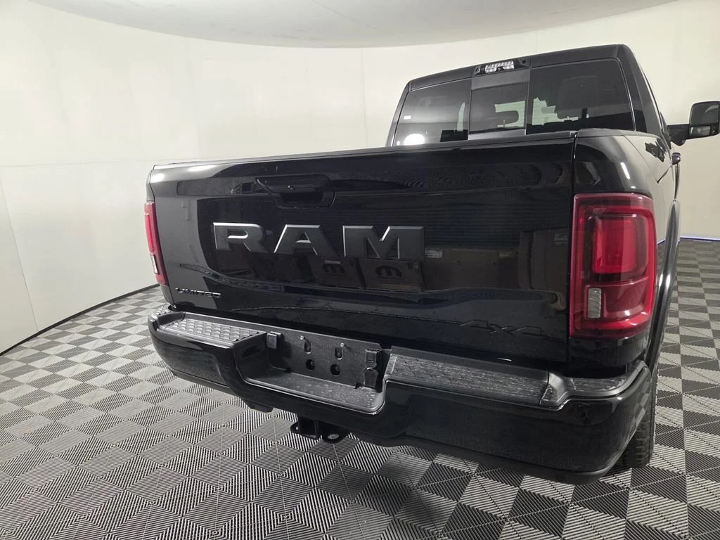 New 2026 Diamond Black Crystal Pearl-Coat Exterior Paint RAM Limited image 6