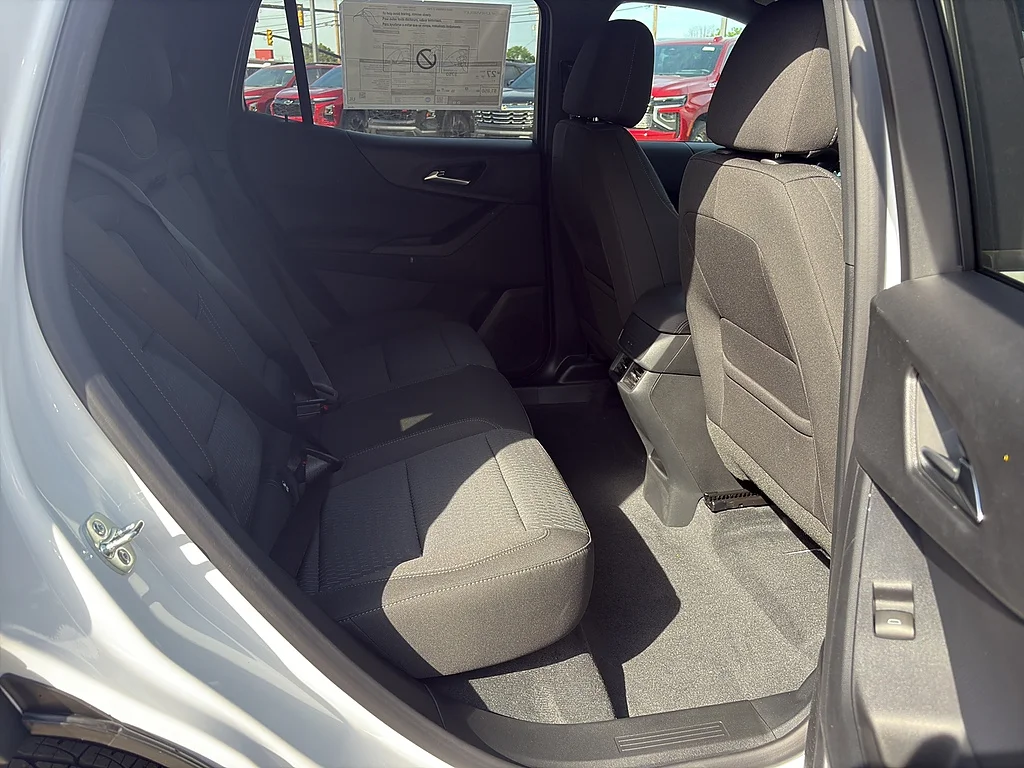 2026 Chevrolet Equinox LT - Photo 13