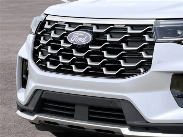 New 2027 Star White Metallic Tri-Coat Ford Platinum image 17