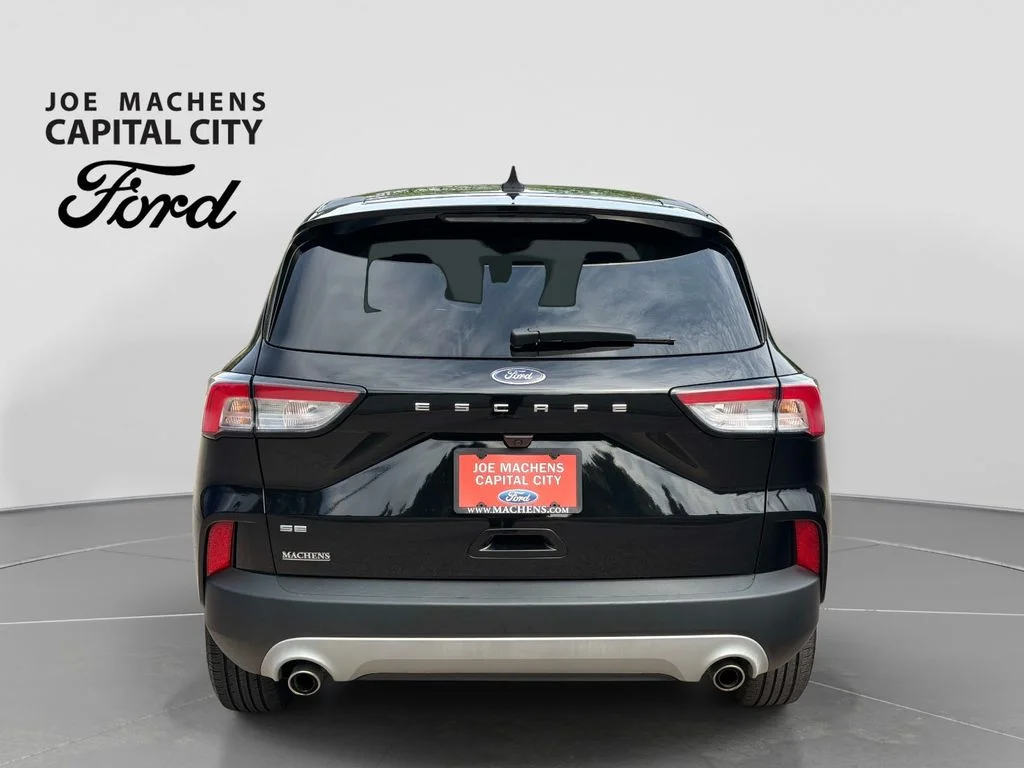 Used 2022 Agate Black Metallic Ford SE image 6