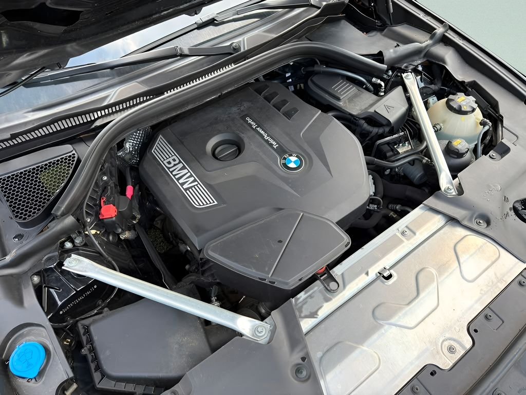 Used 2019 Black BMW sDrive30i image 24