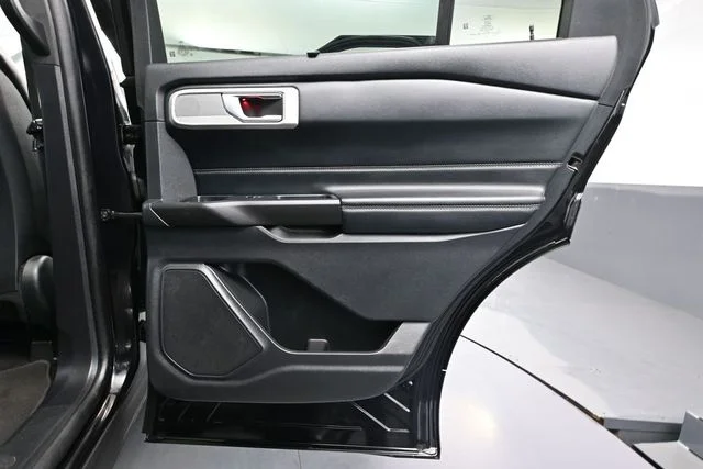 Used 2020 Black Ford Limited image 39