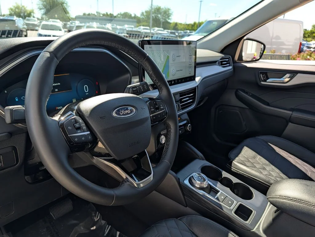 Used 2023 Black Ford Base image 17