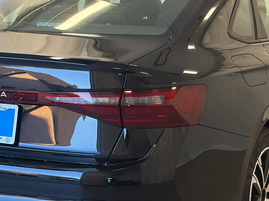 New 2027 Deep Black Pearl Volkswagen 1.5T Sport image 12