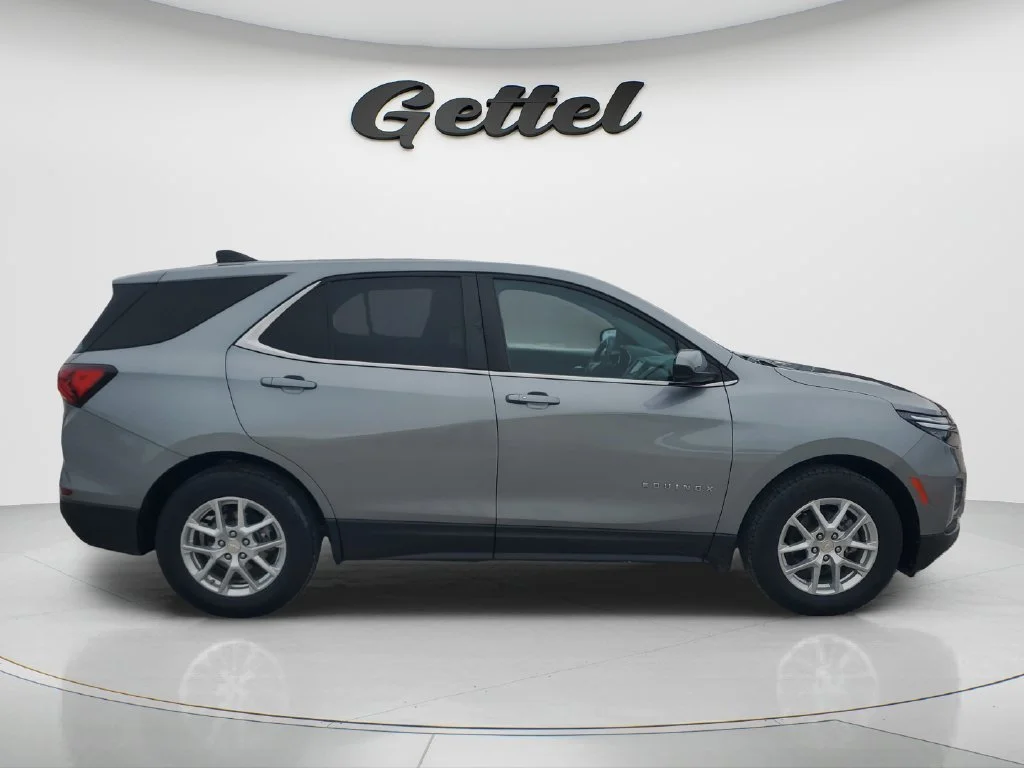 Used 2023 STERLING GRAY METALLIC Chevrolet LT image 4