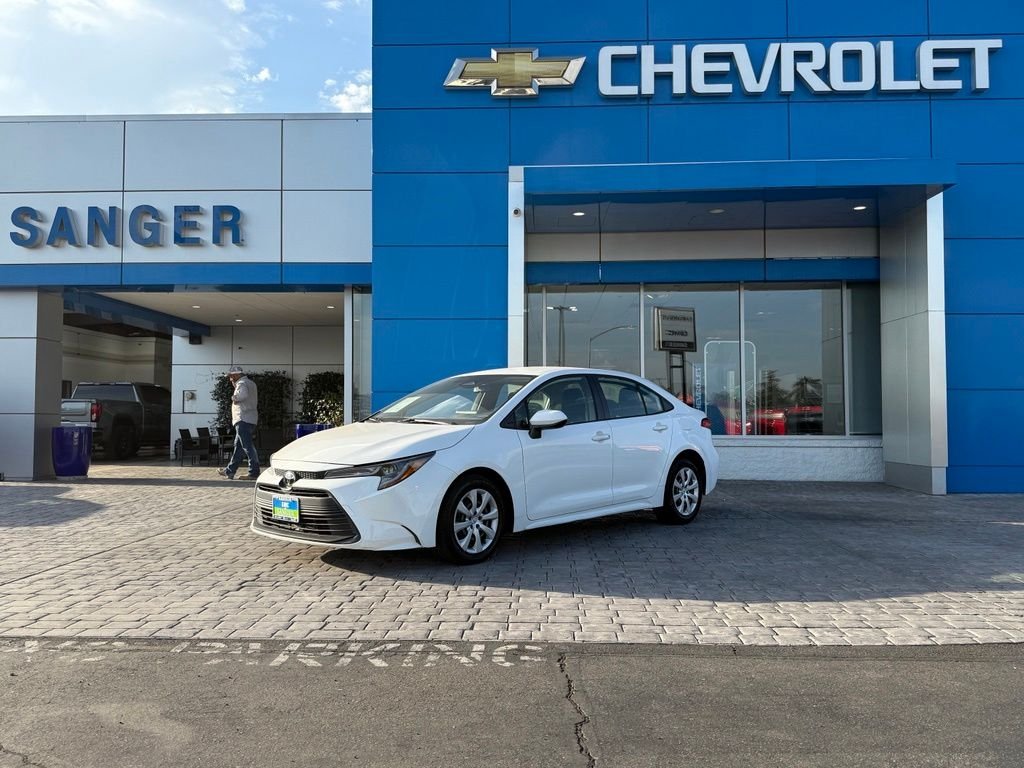 Used 2023 Toyota Corolla LE with VIN JTDB4MEE6P3001073 for sale in Sanger, CA