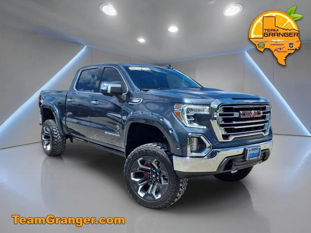 2021 GMC Sierra 4WD Crew Cab Short Box SLT's photo