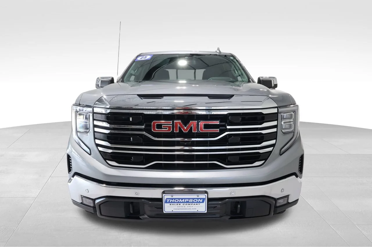 Used 2025 Sterling Metallic GMC SLT image 7