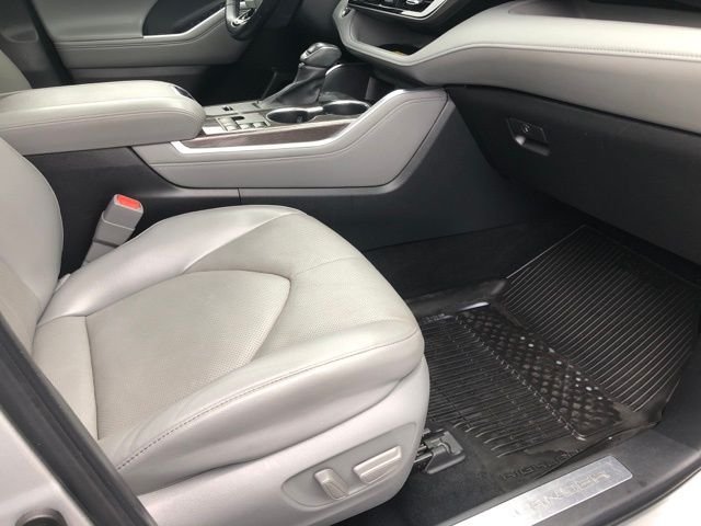 Used 2023 Silver Toyota Limited image 17