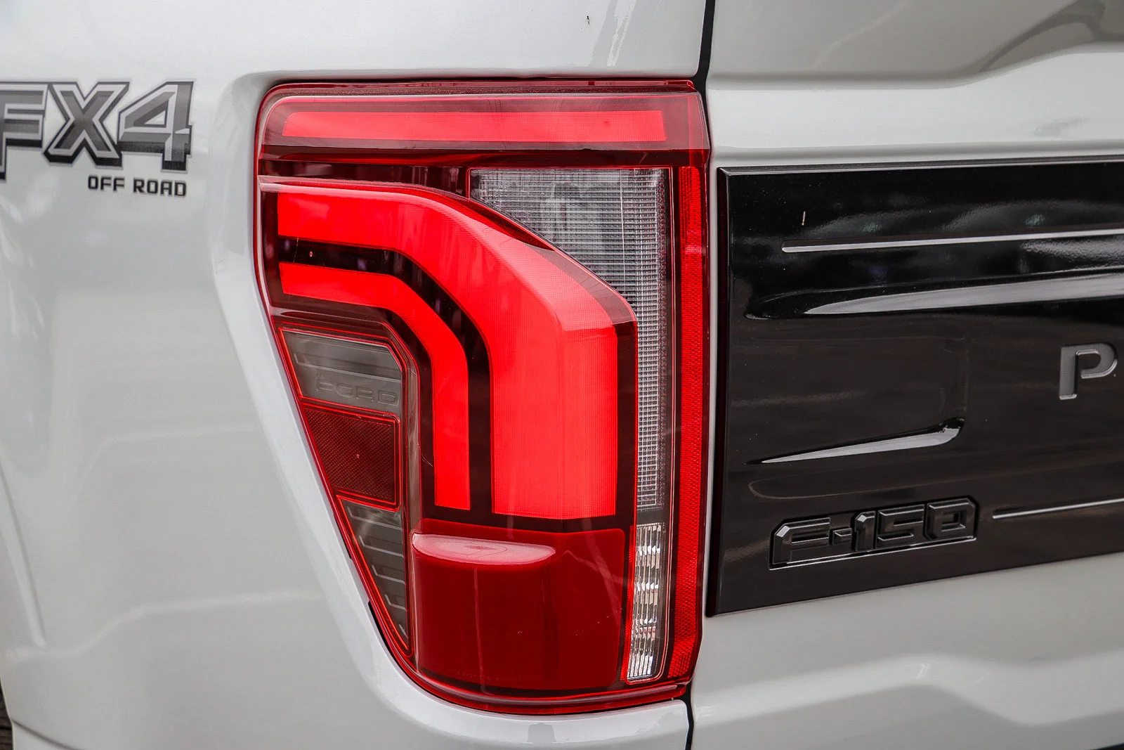New 2026 Avalanche Ford Platinum® image 9