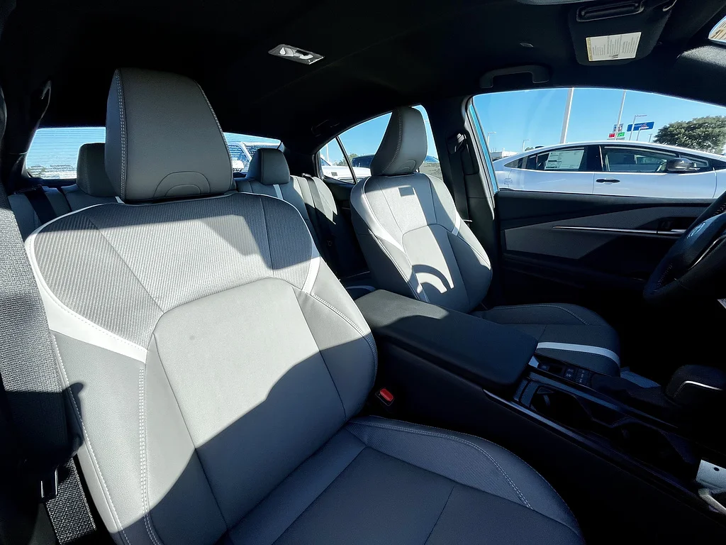 New 2026 Ocean Gem Toyota  SE image 8