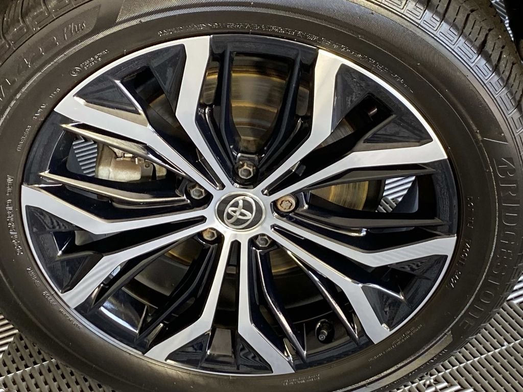 Used 2025 Brown Toyota XLE image 28