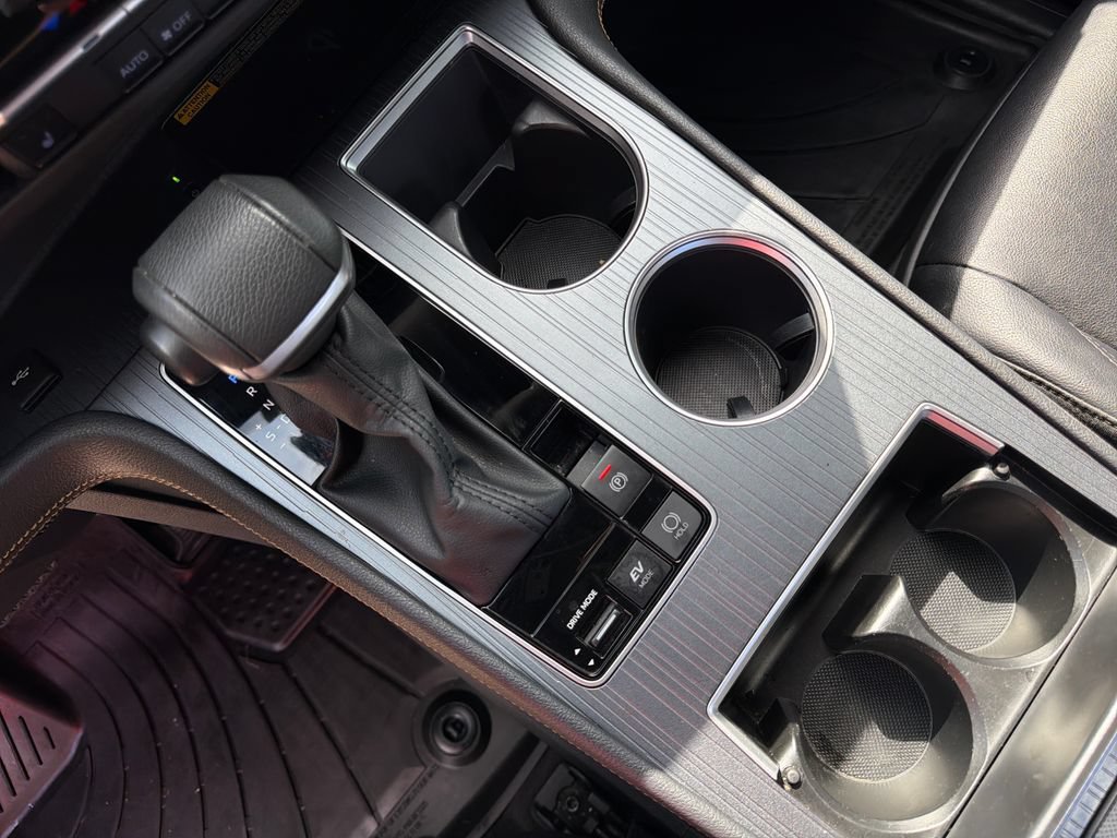 2024 Toyota Sienna Woodland Edition - Photo 27