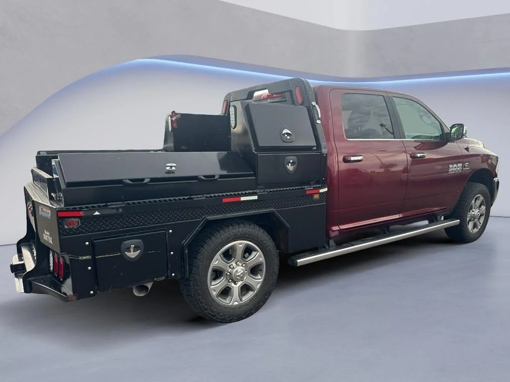 Used 2018 Delmonico Red Pearlcoat Ram Big Horn image 6