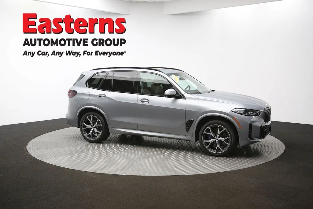 Used 2025 Gray BMW xDrive40i image 48