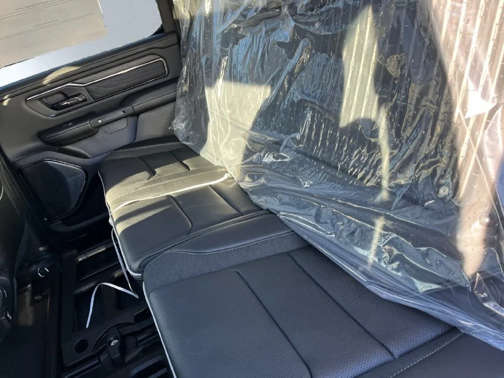 2026 RAM 1500 Limited - Photo 11