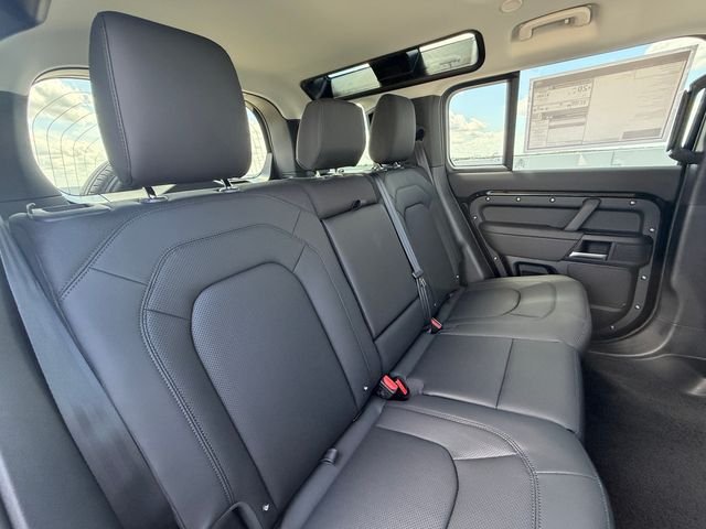 New 2026 Santorini Black Land Rover S image 17