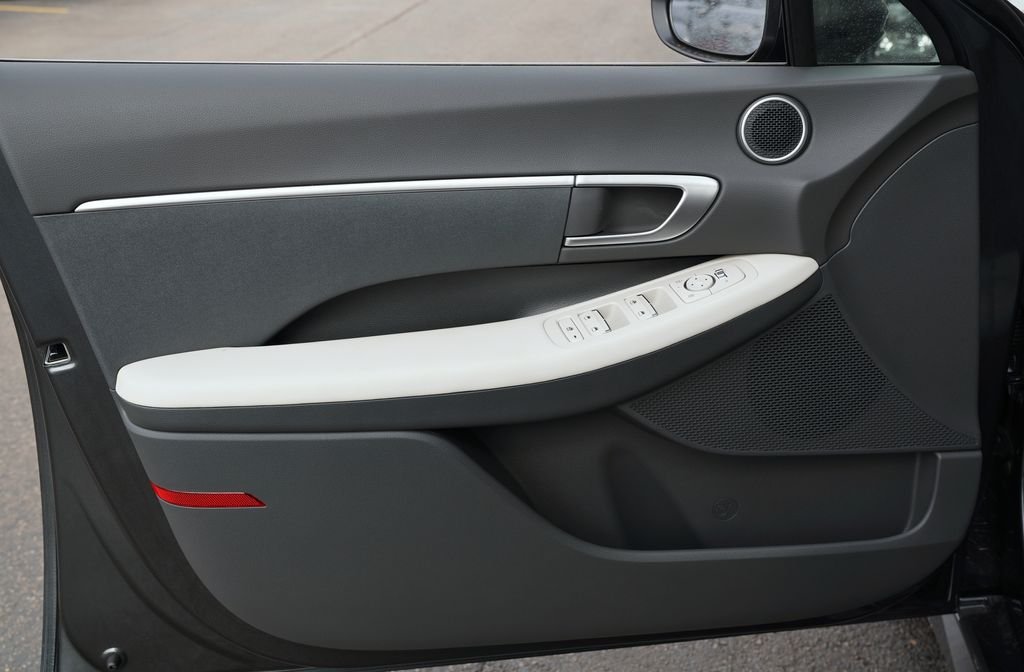 New 2026 Portofino Gray Hyundai SE image 32