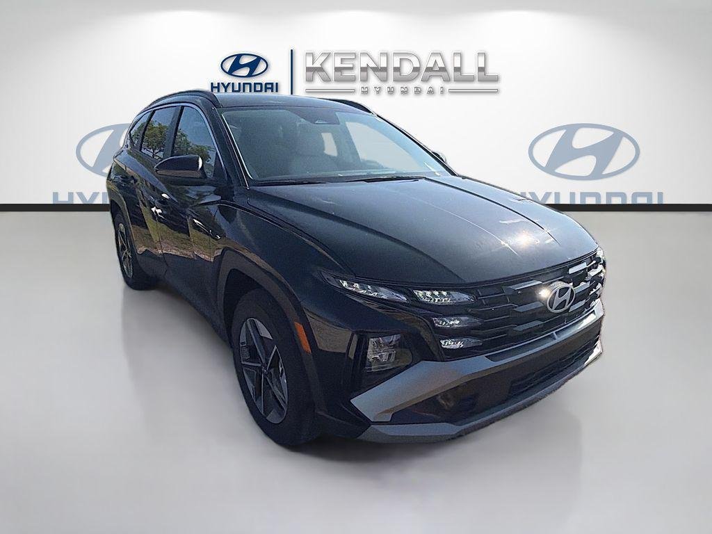 New 2026 Phantom Black Hyundai SEL FWD image 1