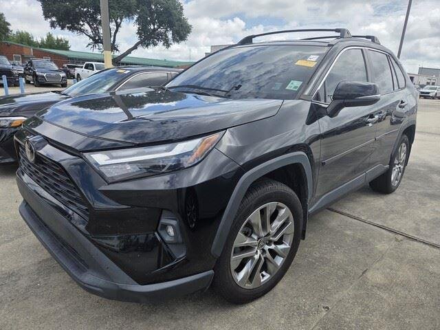Used 2022 Midnight Black Metallic Toyota XLE Premium image 6
