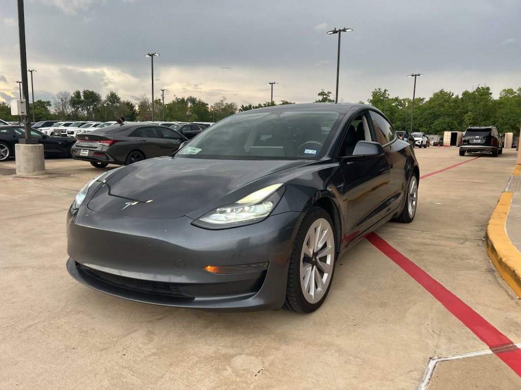 Used 2022 Tesla Model 3 Base with VIN 5YJ3E1EA5NF288225 for sale in Brookshire, TX