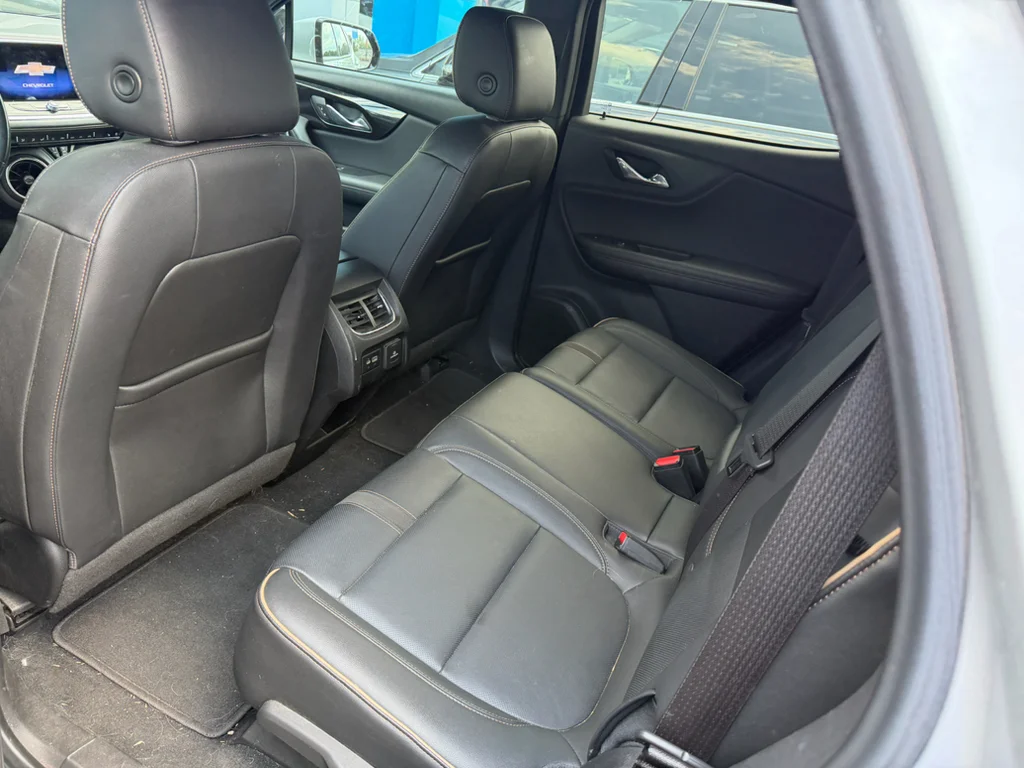 Used 2021 SILVER ICE METALLIC Chevrolet Premier image 3