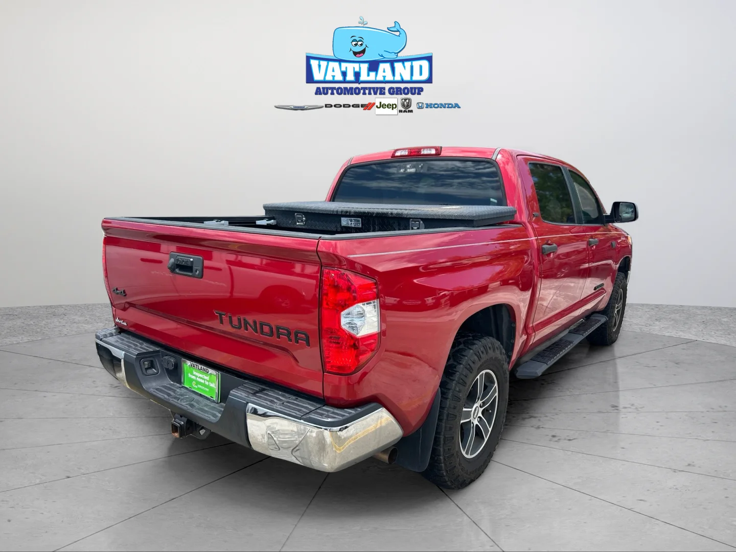Used 2017 Barcelona Red Metallic Toyota SR5 image 5