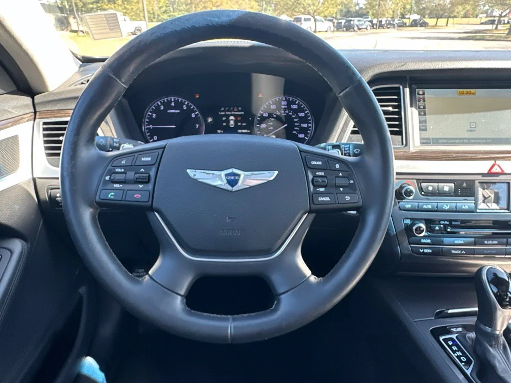 Used 2015 Black Hyundai 3.8 image 18